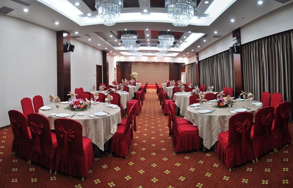Changchun Ya Tai Hotel Екстериор снимка