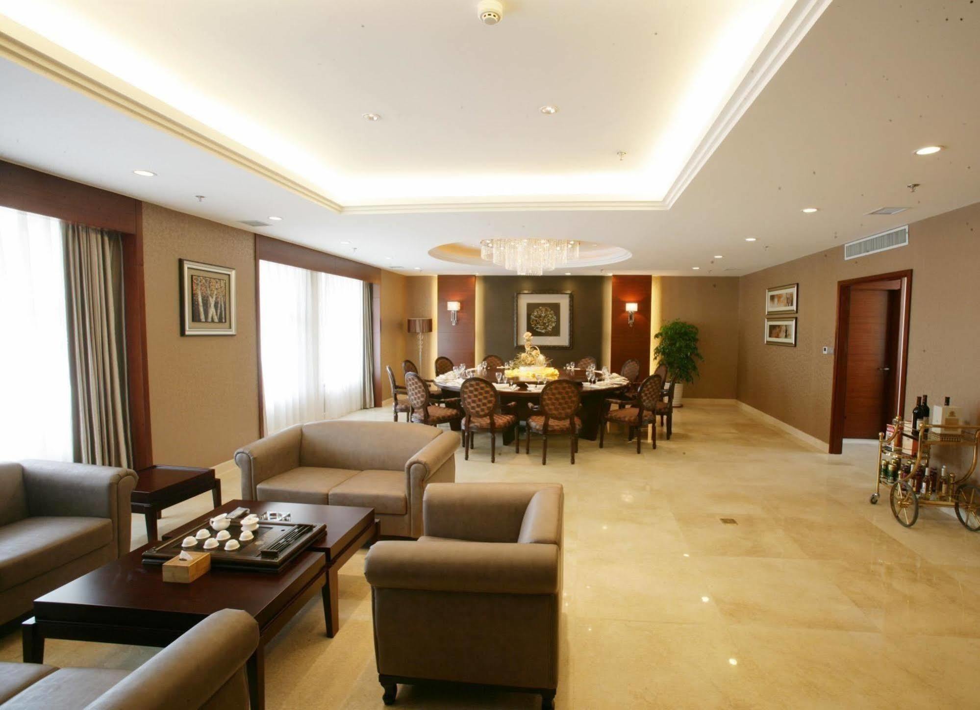Changchun Ya Tai Hotel Екстериор снимка