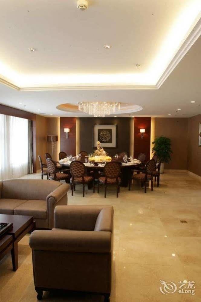 Changchun Ya Tai Hotel Екстериор снимка